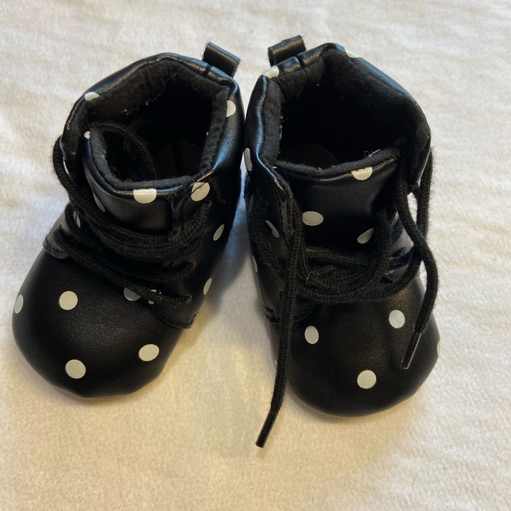 Old navy baby booties